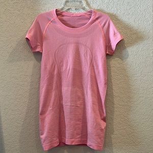 Lululemon swiftly tech shortsleeve